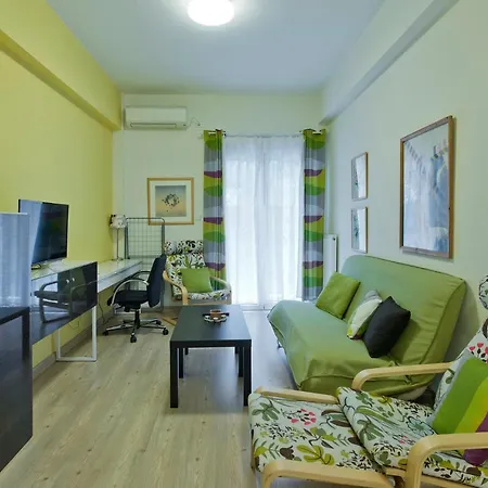 Stylish Central Apartment *