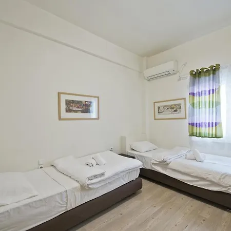 Stylish Central Apartment